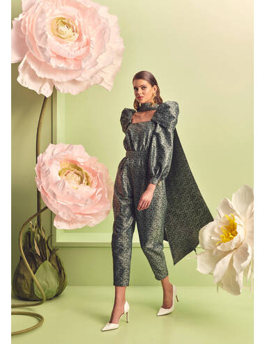 AW22WO LOOK 19 GREEN JUMPSUIT