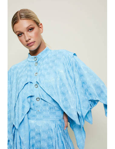 AW22WO LOOK 27 BLUE SET OF BLOUSE AND SHORTS