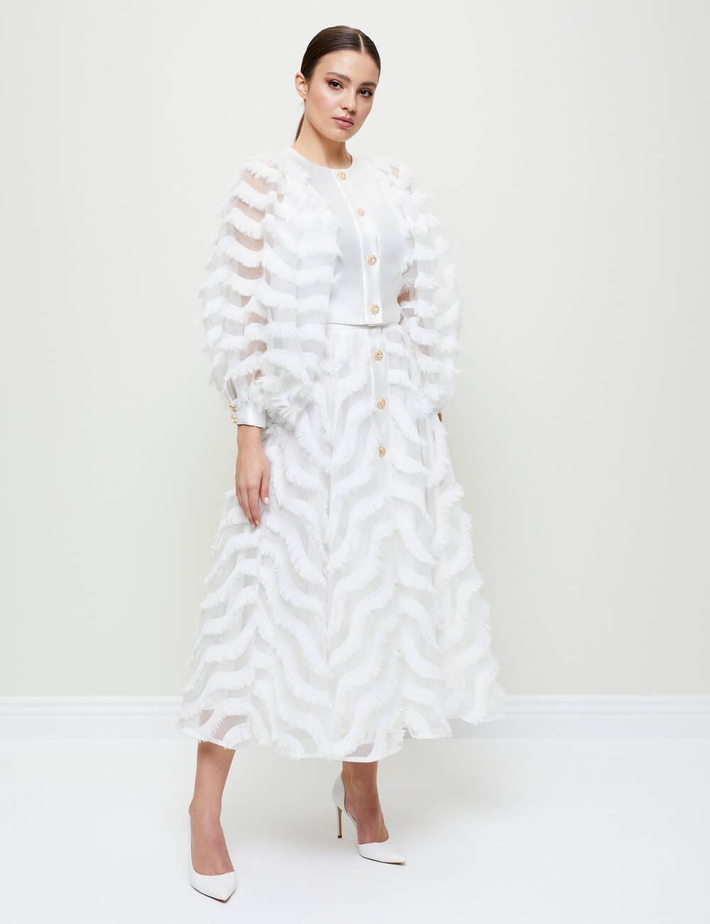 SS23WO LOOK 15 WHITE SET OF BLOUSE AND SKIRT