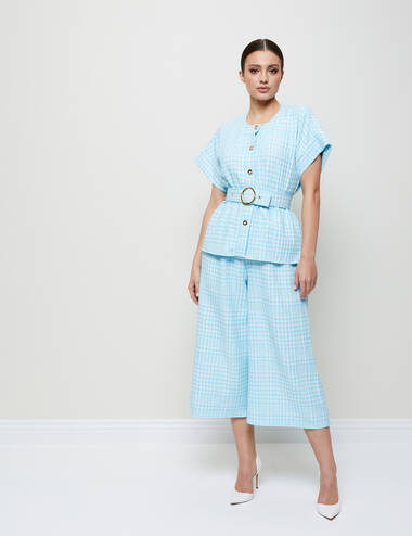 SS23WO LOOK 21 BLUE SET OF BLOUSE AND SHORTS