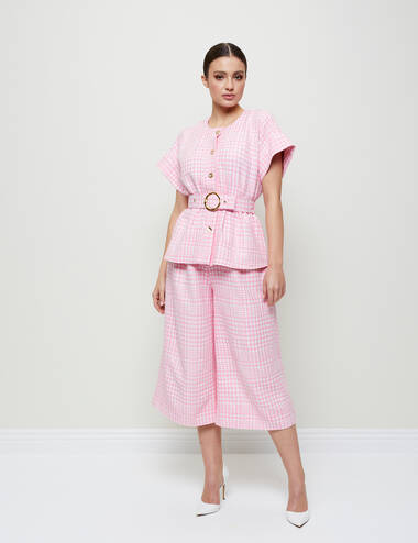 SS23WO LOOK 21 PINK SET OF BLOUSE AND SHORTS
