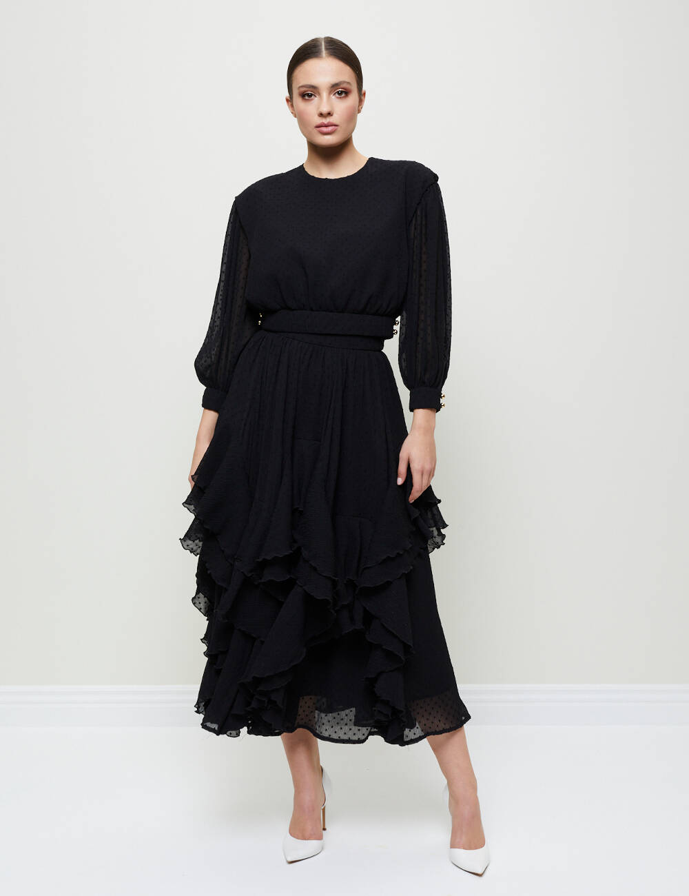 SS23WO LOOK 56 BLACK SET OF BLOUSE AND SKIRT